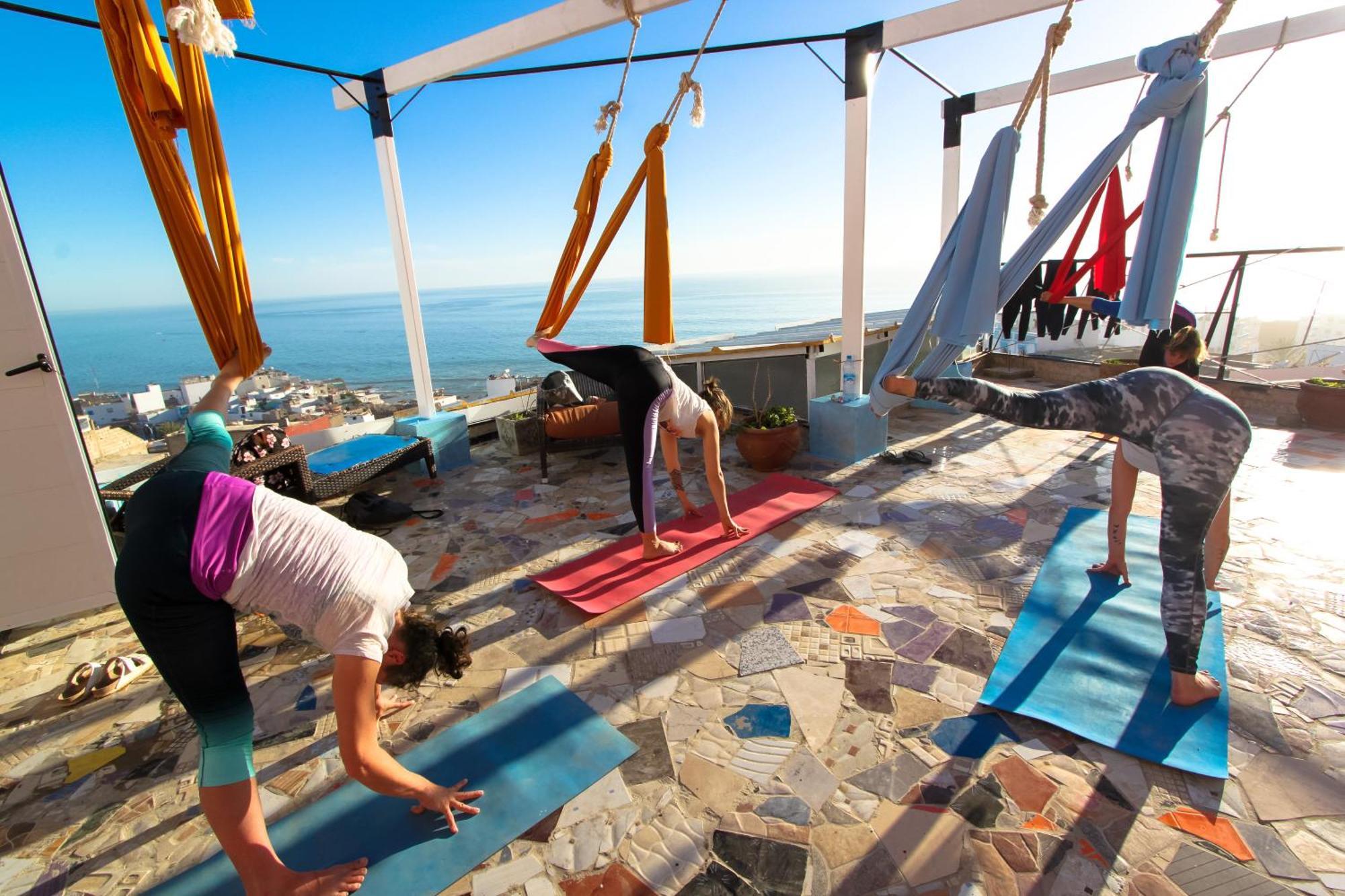 Adventurekeys Surf Yoga Cowork Bed & Breakfast Taghazout Bagian luar foto