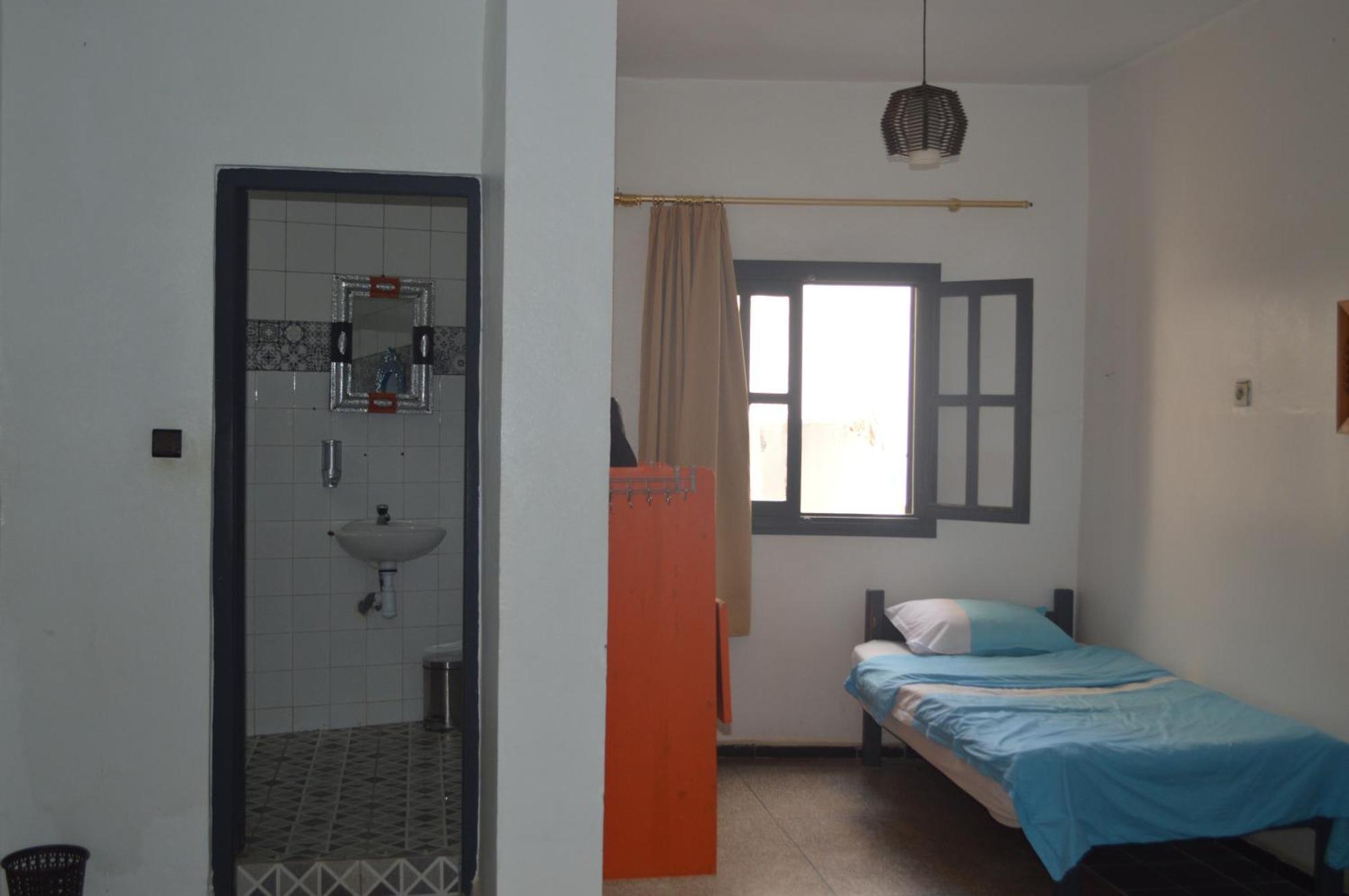 Adventurekeys Surf Yoga Cowork Bed & Breakfast Taghazout Bagian luar foto